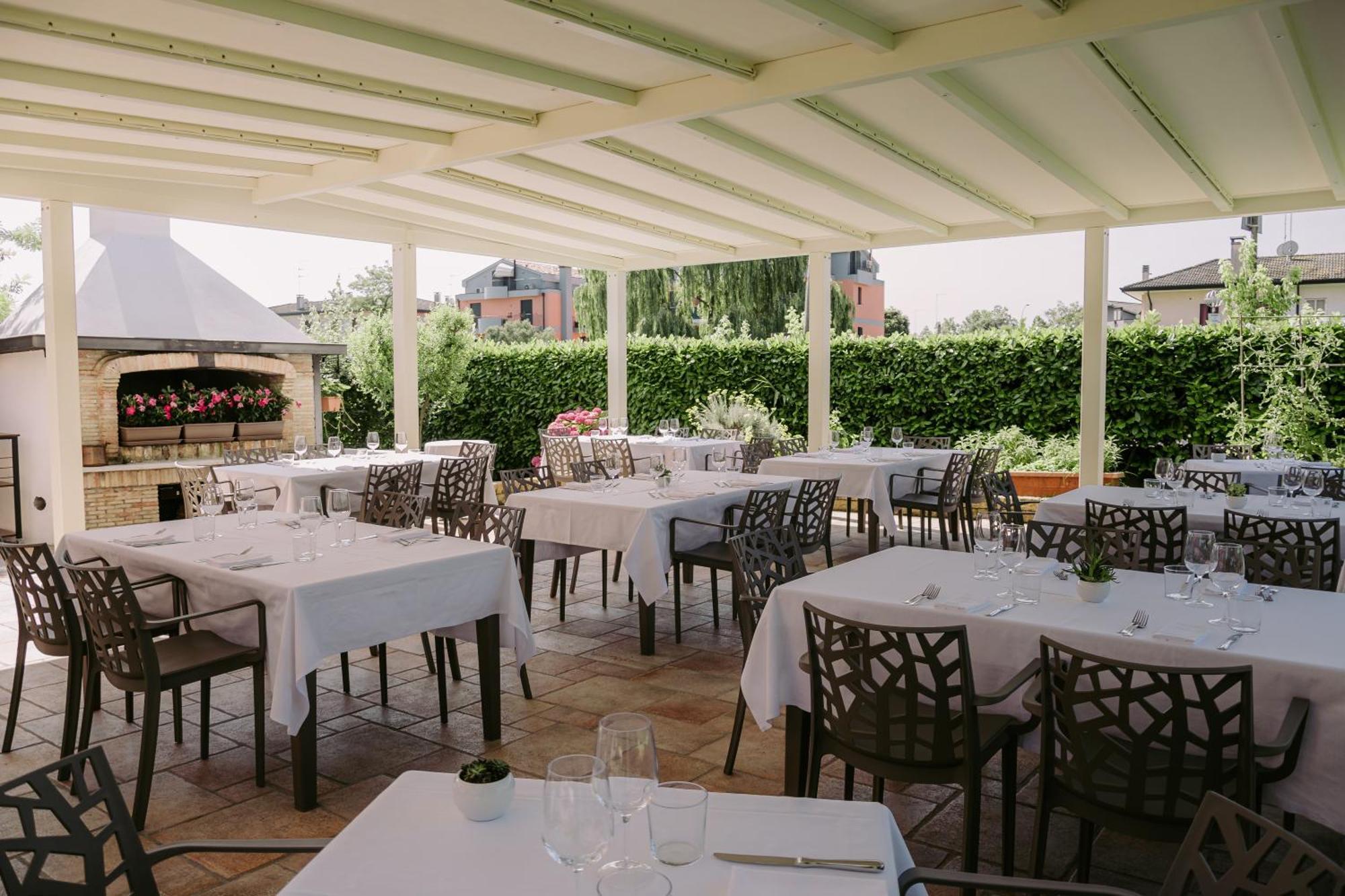 Locanda Al Ponte De Fero Jesolo Bagian luar foto